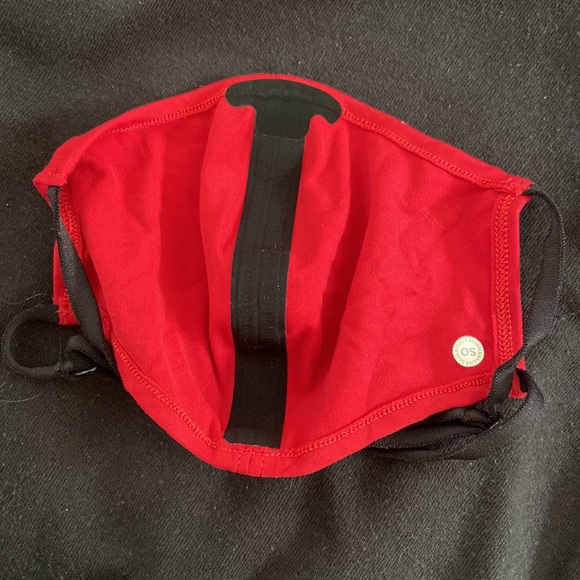 Washable Lululemon face mask - Picture 2 of 2